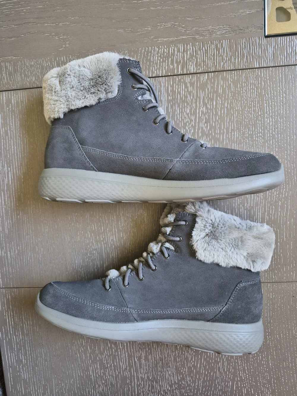 Skechers Winter Chill Gray Suede Faux-Fur Lined Lace-Up Winter Boots